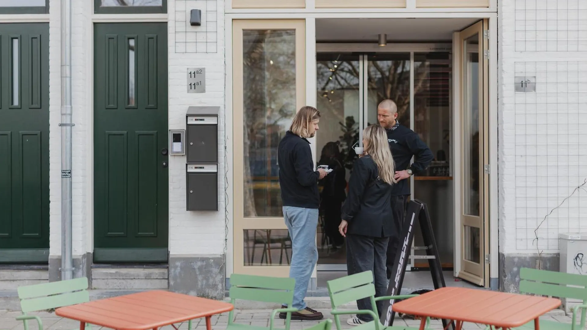 Man Met Bril Koffie Hotel Rotterdam